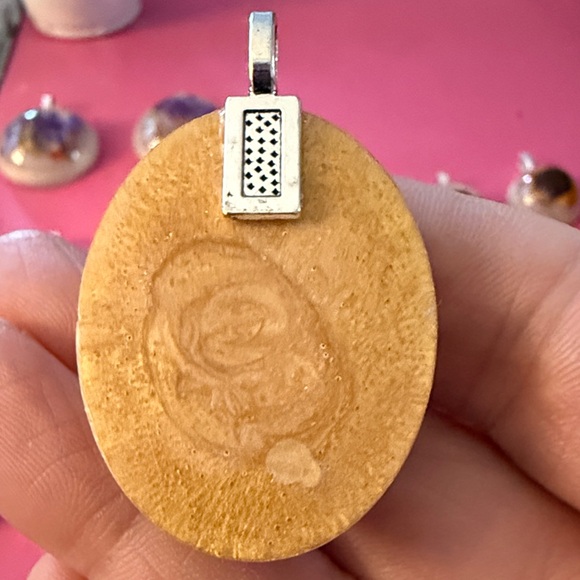 Unique Artisan Gold and Purple Floral Pendant Necklace - Picture 4 of 8